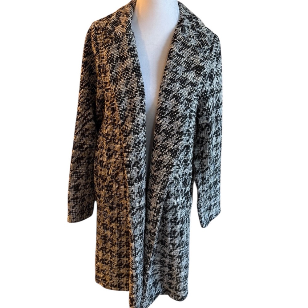 Melloday Houndstooth Textured lightweight longline open front coat. SZ M